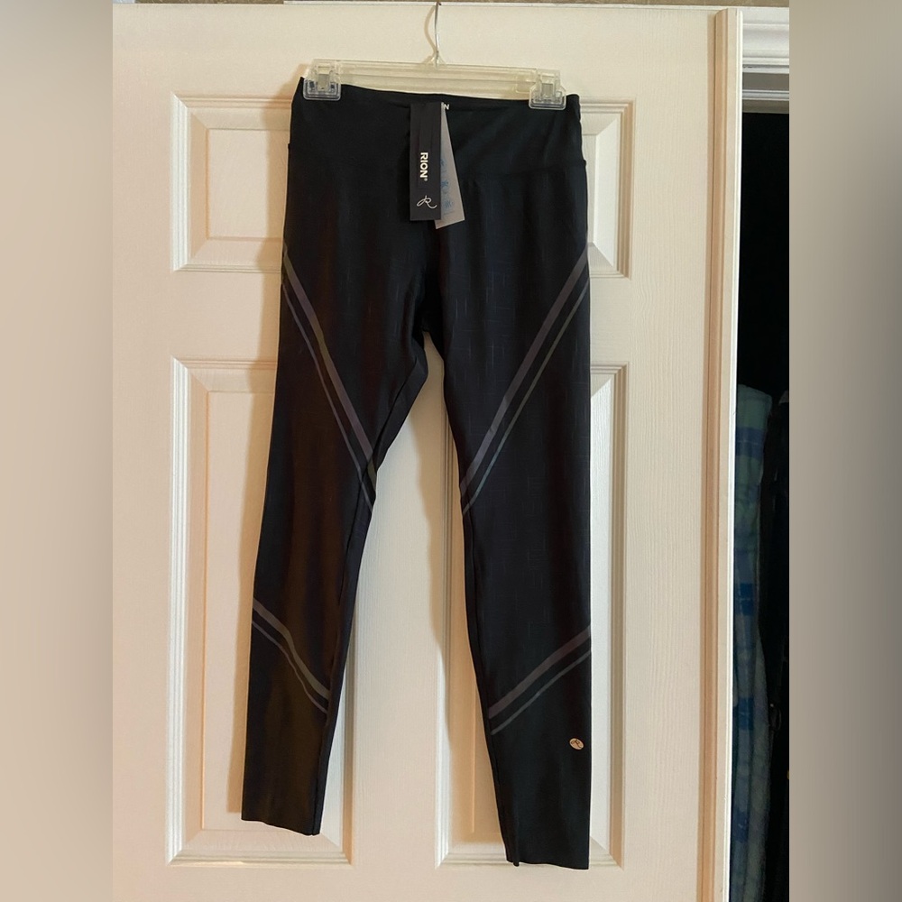 Rion sports leggings Size M New with Tags